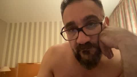 Snapshot of amirsds3298129 chatting on 02-26-26, 06:40 amirsds3298129 online show from 02-26-26, 06:40
