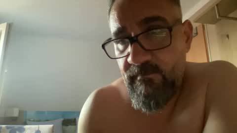 Snapshot of amirsds3298129 chatting on 05-25-26, 07:20 amirsds3298129 online show from 05-25-26, 07:20