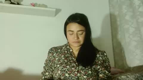 Snapshot of ammbaar1 chatting on 04-16-26, 12:33 Ambaar online show from 04-16-26, 12:33