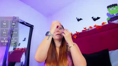 Snapshot of ammbar_foxx chatting on 10-16-25, 12:06 ambar online show from 10-16-25, 12:06