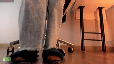 Snapshot of ammeliaa_ chatting on 10-25-25, 04:20 Amelia online show from 10-25-25, 04:20