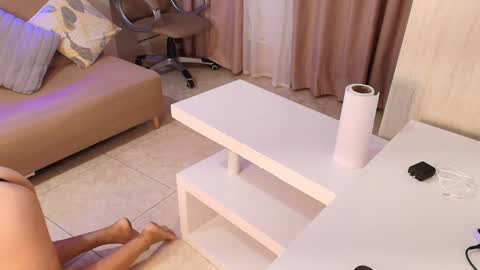 Amelya online show from 01-08-25, 01:11