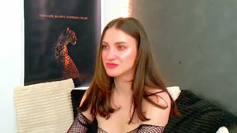 Amira online show from 05-08-26, 04:29