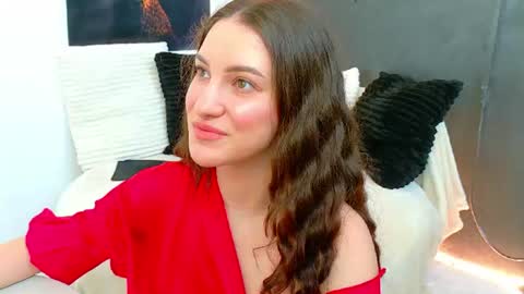 Snapshot of ammirra_a chatting on 06-24-26, 04:22 Amira online show from 06-24-26, 04:22