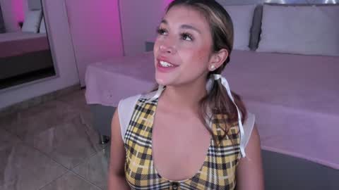 Snapshot of ammy_camm chatting on 01-11-25, 07:06 Ammy  online show from 01-11-25, 07:06