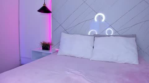 Snapshot of ammy_camm chatting on 02-25-25, 11:22 Ammy  online show from 02-25-25, 11:22