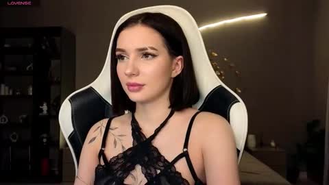 Ammy  dont forget to thumbs up me  online show from 11-15-25, 09:39