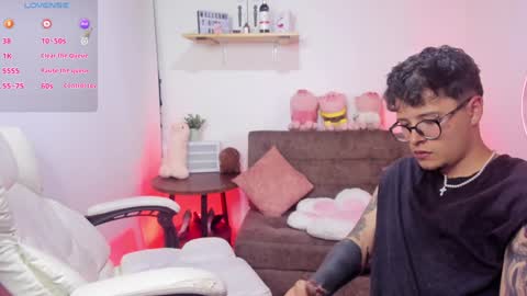 ammy and thyler online show from 02-03-25, 02:36