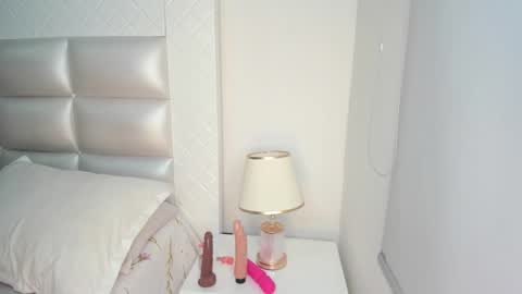 Snapshot of ammycollins28 chatting on 02-12-26, 08:26 online show from 02-12-26, 08:26