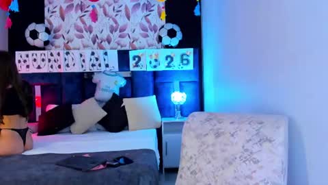 Ammy Jones online show from 06-18-26, 07:29