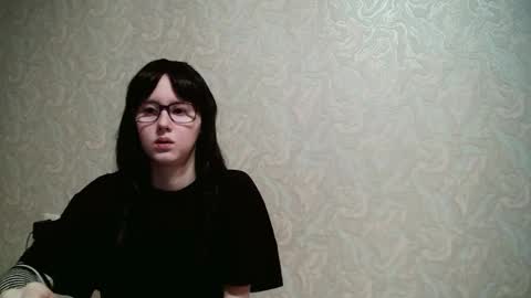 Amomira online show from 10-19-25, 03:07