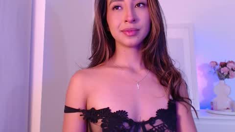 Snapshot of amonet_x chatting on 03-27-26, 08:48 Sophi online show from 03-27-26, 08:48