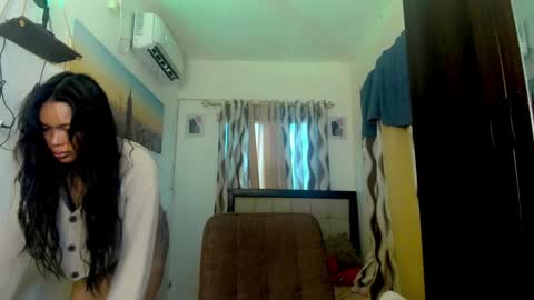 Prinsesa online show from 12-26-24, 01:18