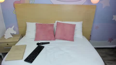 Tefy online show from 01-14-25, 02:29