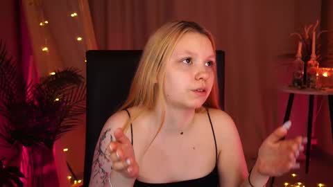 Tessa  online show from 02-21-25, 01:00