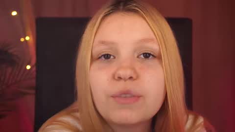 Tessa  online show from 02-21-25, 04:48