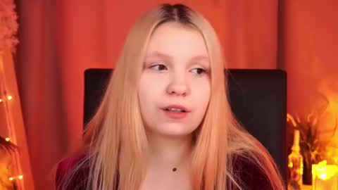 Tessa  online show from 03-03-25, 01:42