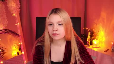 Tessa  online show from 03-03-25, 04:46