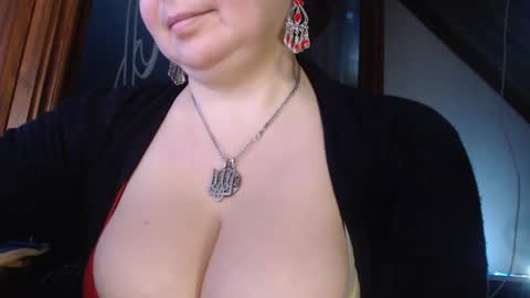 amorelara online show from 02-11-25, 05:37