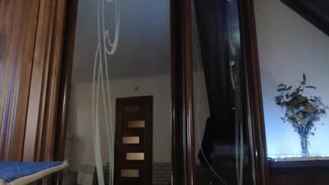 amorelara online show from 02-14-25, 07:38