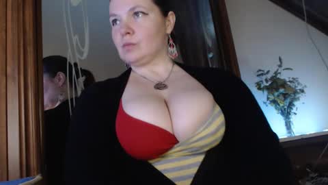 amorelara online show from 02-14-25, 11:42