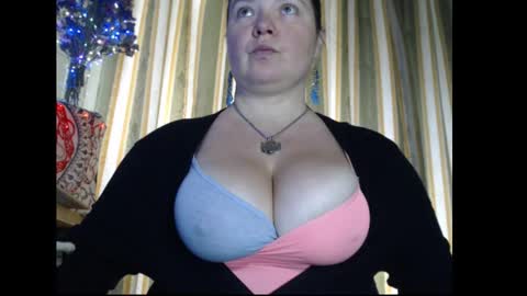 amorelara online show from 09-18-25, 09:11