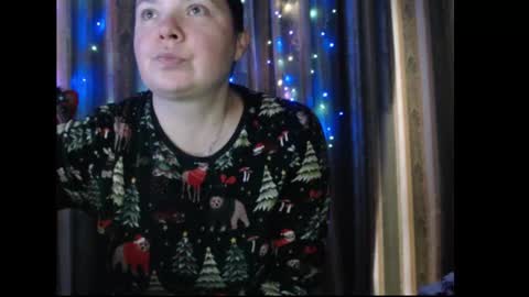 amorelara online show from 11-21-25, 11:20