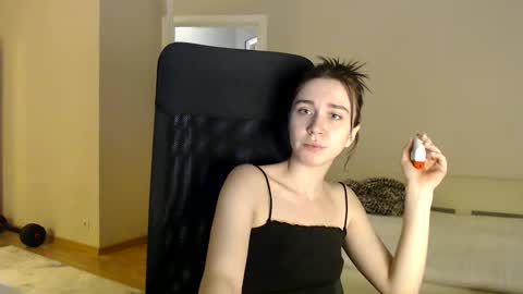 Snapshot of amoremeoww chatting on 12-31-24, 03:20 miss unforgettable online show from 12-31-24, 03:20