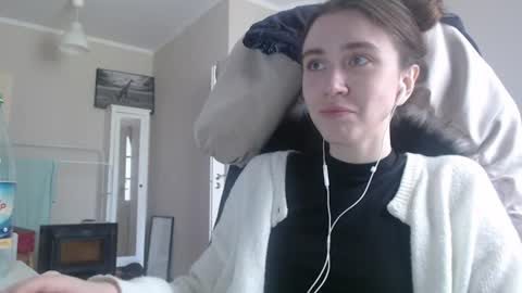 Snapshot of amoremeoww chatting on 06-26-26, 11:03 miss unforgettable online show from 06-26-26, 11:03