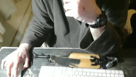 Snapshot of amslave4f chatting on 05-03-26, 09:21 amslave4f online show from 05-03-26, 09:21