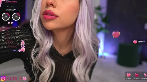 Snapshot of amunajaxson chatting on 01-15-25, 11:30 ------------- online show from 01-15-25, 11:30