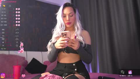 Snapshot of amunajaxson chatting on 01-18-25, 10:39 ------------- online show from 01-18-25, 10:39