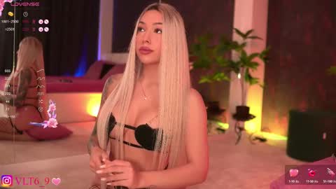 Snapshot of amunajaxson chatting on 02-23-25, 12:19 ------------- online show from 02-23-25, 12:19