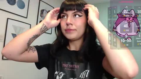 Snapshot of amy__adams1 chatting on 02-13-26, 04:30 Amy 3 online show from 02-13-26, 04:30