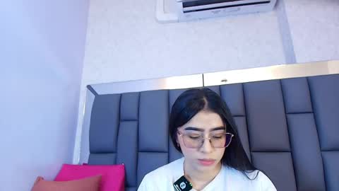 Snapshot of amy__wats0n chatting on 04-20-26, 07:15 amy__wats0n online show from 04-20-26, 07:15