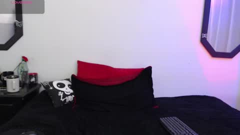 Amy online show from 09-30-25, 03:39