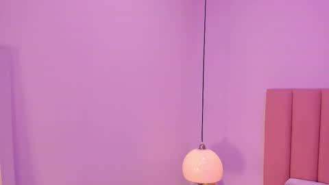 Aleja   online show from 10-13-25, 03:06