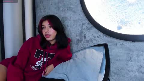 Amy Fox online show from 10-10-25, 01:21