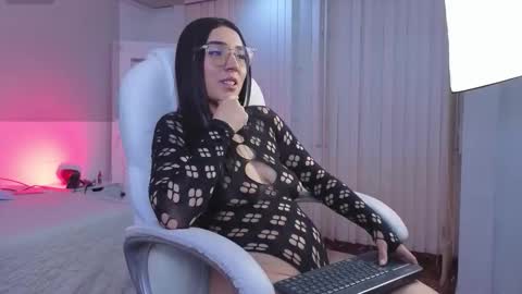 Snapshot of amy_fox2 chatting on 03-28-26, 11:54 Amy online show from 03-28-26, 11:54