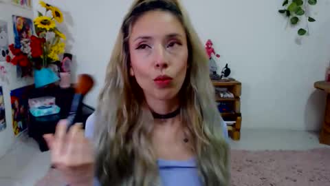 Snapshot of amy_mur chatting on 03-13-26, 06:47 amy mur online show from 03-13-26, 06:47