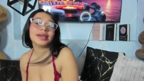 Emy Noa  online show from 05-06-26, 01:14