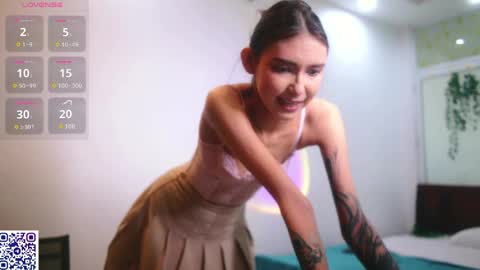 Amy online show from 04-04-26, 01:04