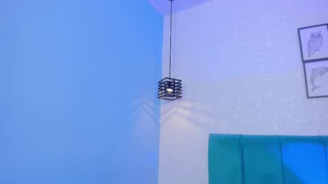 amy_saenz_ online show from 09-10-25, 04:51