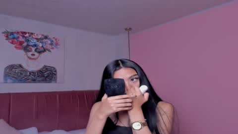 amy_saenz_ online show from 10-13-25, 10:10