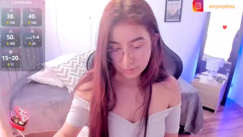 Amy sophia 3 online show from 02-26-25, 06:00