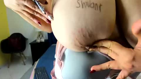 amy_walls7 online show from 06-19-26, 01:26