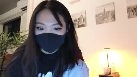 girl next door named Amy online show from 12-07-24, 08:00