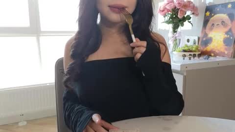 girl next door named Amy online show from 10-22-25, 05:19