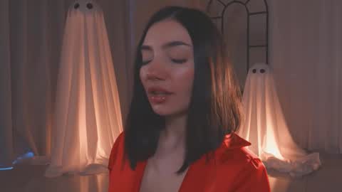 Amy Armstrong online show from 10-24-25, 07:21