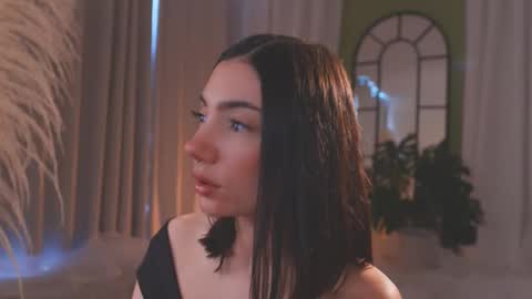 Amy Armstrong online show from 11-25-25, 09:48